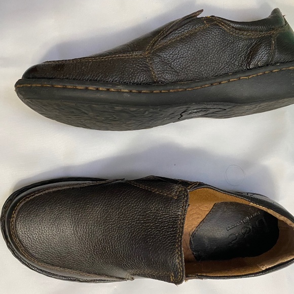 Womens Shoes - Picture 3 of 5